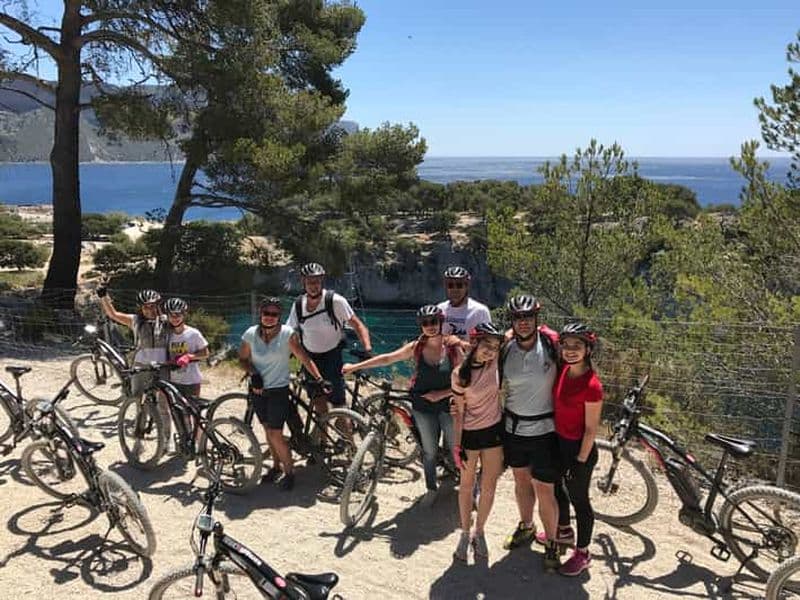 Billet Cassis : Circuit des calanques et des points de vue en E-Bike de montagne