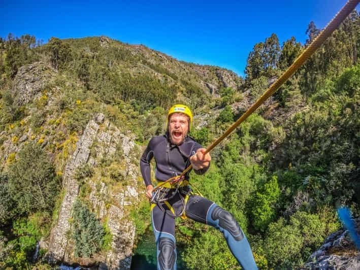 Canyoning à Ribeira da Pena, à Góis, Coimbra