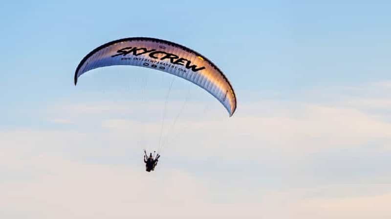 Parapente en tandem au-dessus de Barcelone + transport