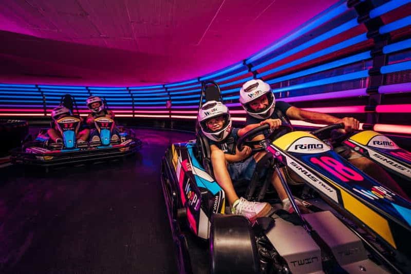Faites l'expérience du karting au Woop ! karting - l'attraction la plus rapide