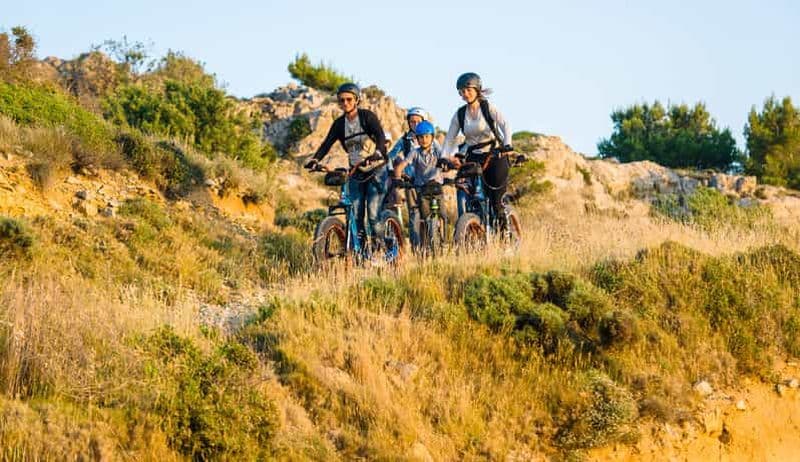 Visite en trottinette électrique du domaine du Château l'Hospitalet