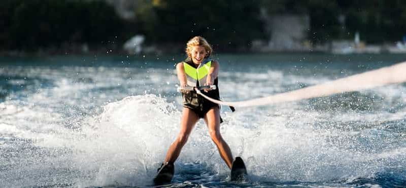 Newhaven : Session de ski nautique dans l'East Sussex
