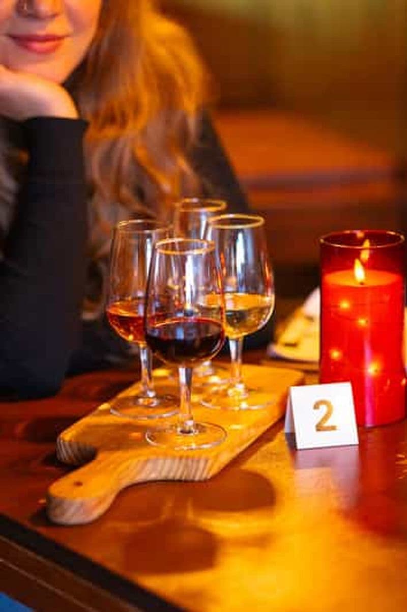 Lisbonne : Goûtez au Portugal - Vin ou bière accompagnés de bouchées locales