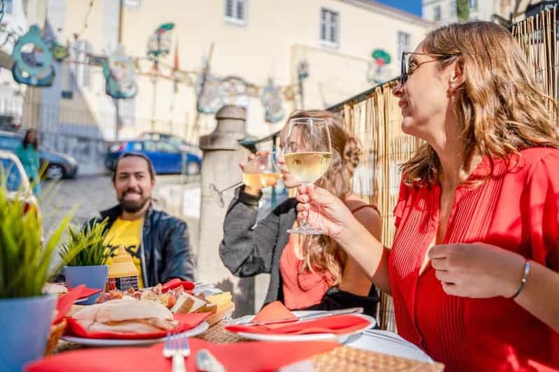 Lisbonne : Visite en Segway culinaire de l'Alfama et de la vieille ville de Lisbonne