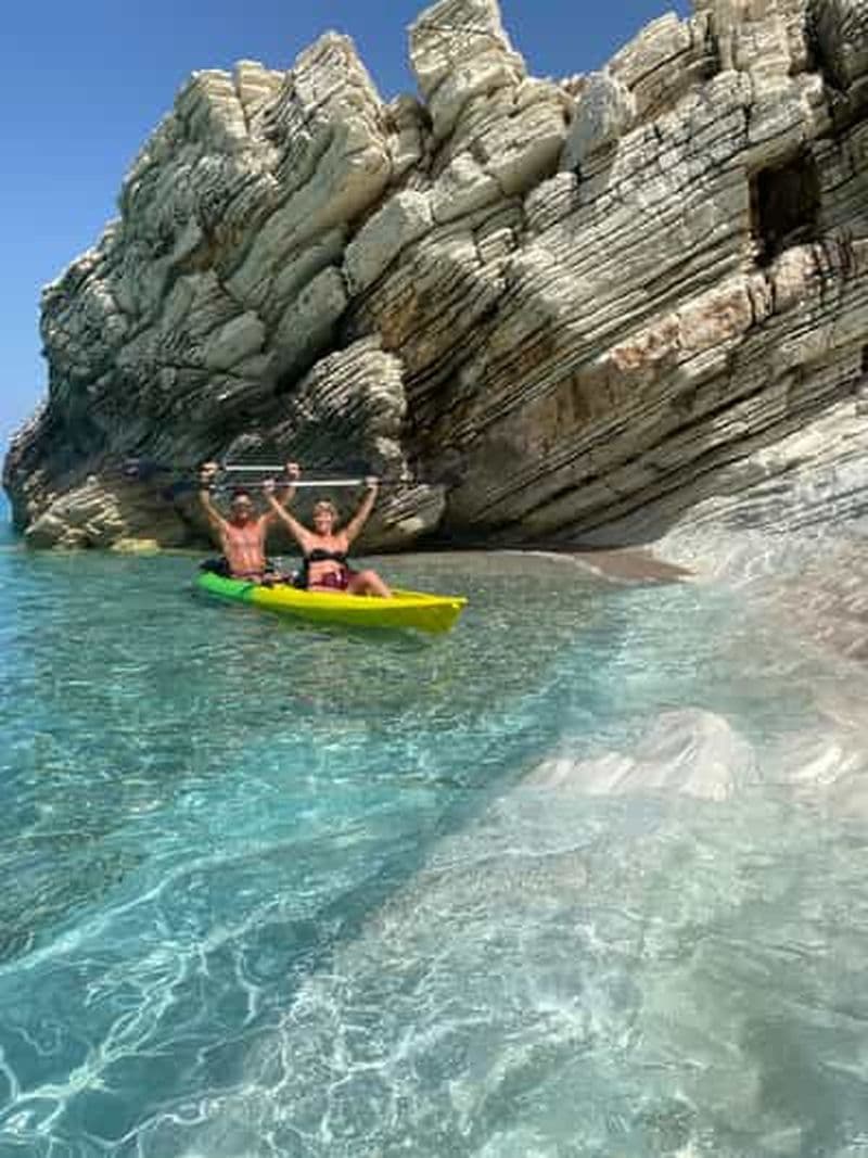 Depuis Saranda : Lukova Kayak & SUP Tour avec transfert