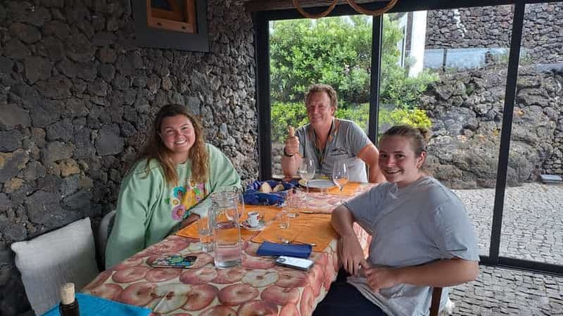 Île de Terceira : Circuit de 8 heures autour du vin et de l'alcool de lune