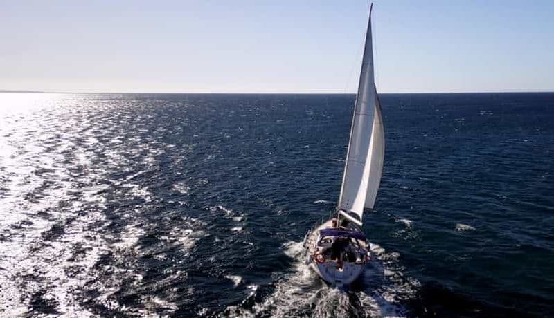 Aventure de voile en journée près de Lagos et Luz !