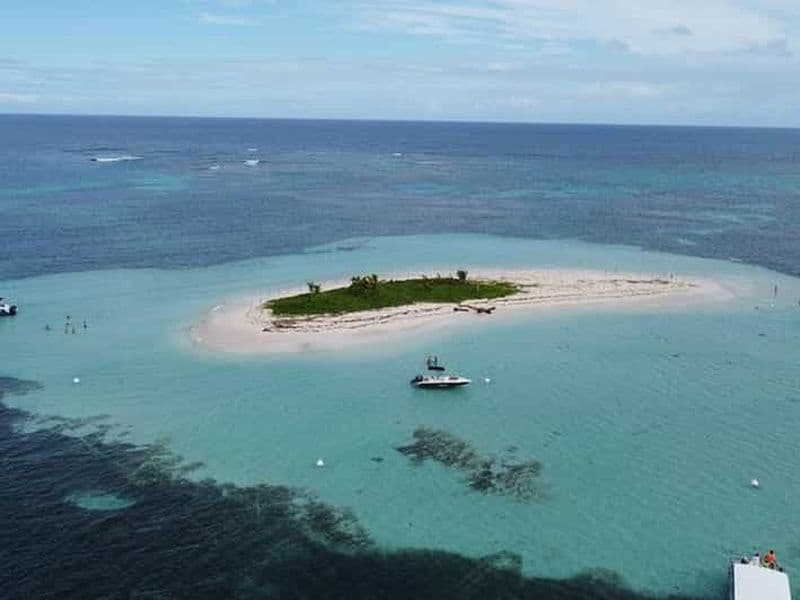 Guadeloupe : Petite croisière d'une journée à l'Ilet Caret et au récif corallien