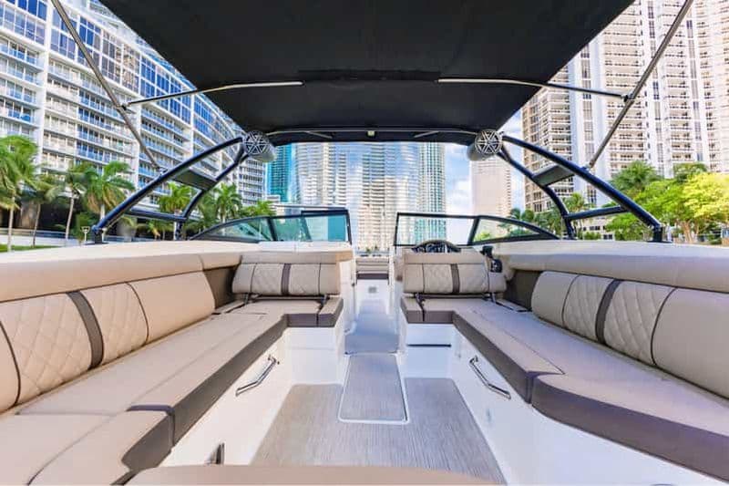 Miami : location de bateau privé, expérience guidée et personnalisée