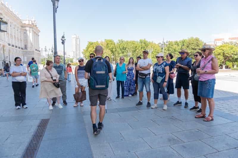 Madrid : L'après-midi, visite du Palais royal et de la cathédrale de l'Almudena