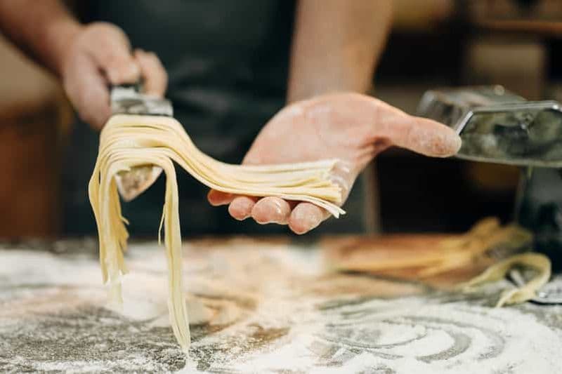 Billet Florence : cours de cuisine toscane avec pâtes faites à la main et vin