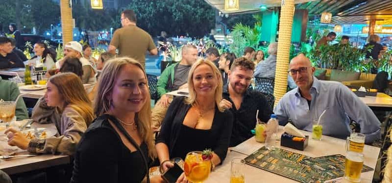 Rio : tournée des bars à Pedra do Sal. Soirée avec musique live, danse, shots