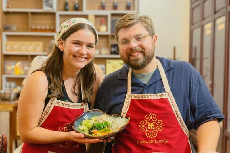 Cours de cuisine à Hanoï, visite du marché et dégustation de café