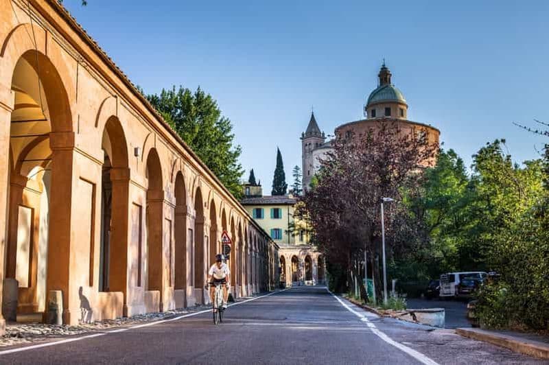 Bologne : Visite guidée des Portiques et de la Basilique San Luca