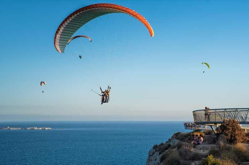Aventure en parapente à Santa Pola ou Agost depuis Alicante en van privé
