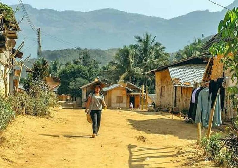 Nong Khiaw : randonnée de 2 jours, village Hmong, séjour chez l'habitant et kayak