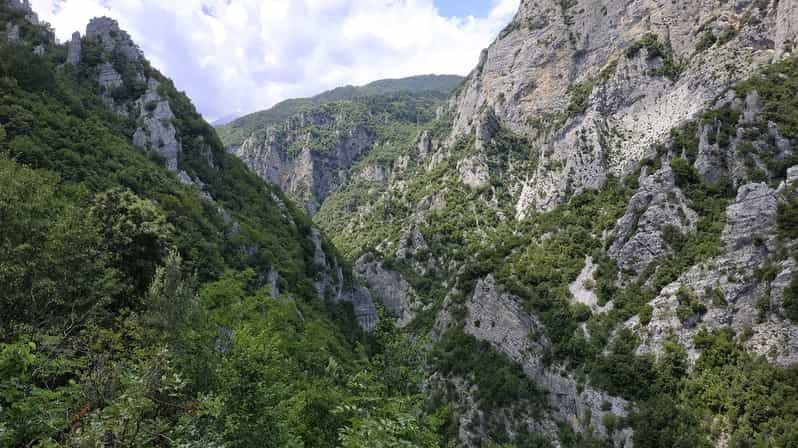 Pieria : Randonnée guidée dans les gorges d'Enipeas du Mont Olympe