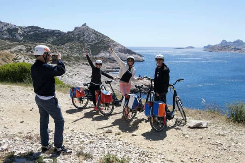Billet Marseille : Excursion à terre dans les Calanques - Excursion d'une journée à vélo électrique