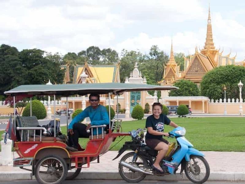 Visite d'Angkor Wat en tuk-tuk avec chauffeur anglophone