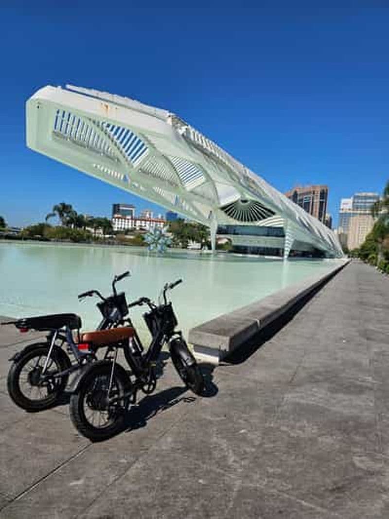 Visite guidée à vélo électrique du centre historique de Rio à Ipanema