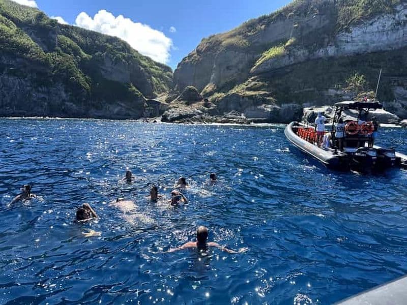 São Miguel : excursion snorkeling avec musique dans la baie de Santa Iria