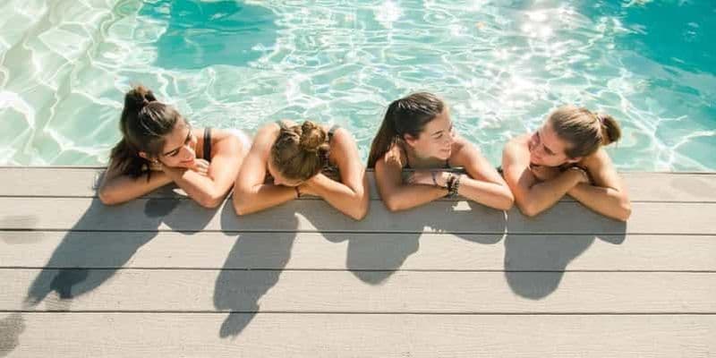 Akrotiri : journée spa avec massage et accès à la piscine pour 3 à 4 amis