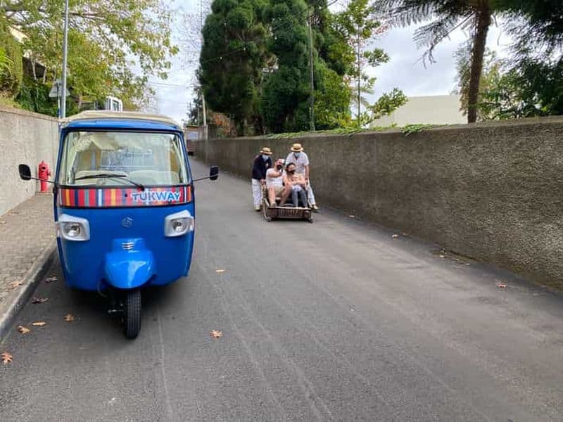 Funchal : Jardin tropical de Monte et promenade en toboggan en tuk tuk
