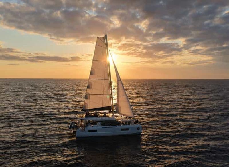 L'ile-rousse Corse Excursion catamaran: Agriates apéritif coucher de soleil