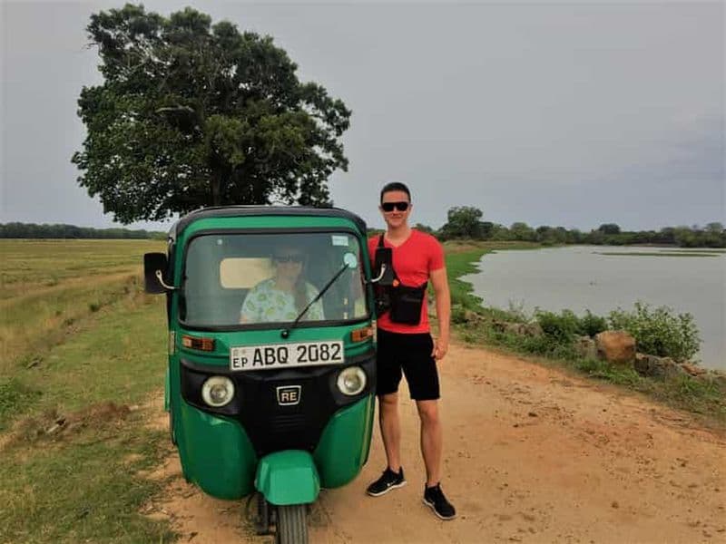 Baie d'Arugam : Safari en tuk tuk avec visite du village de Panama