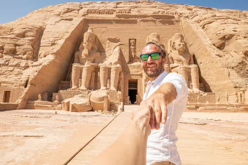 Billet Assouan : Visite privée du temple d'Abou Simbel et du village nubien