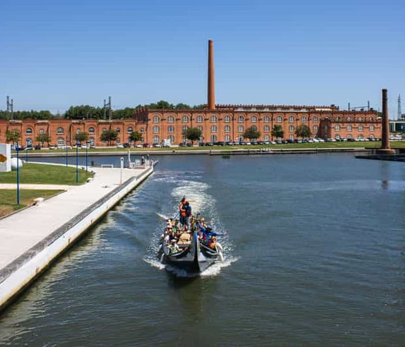 Aveiro : Croisière traditionnelle sur le Moliceiro