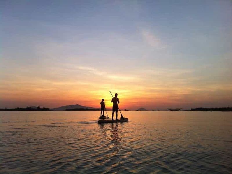 Hoi An : Lever de soleil en stand-up paddle pour découvrir la vie locale