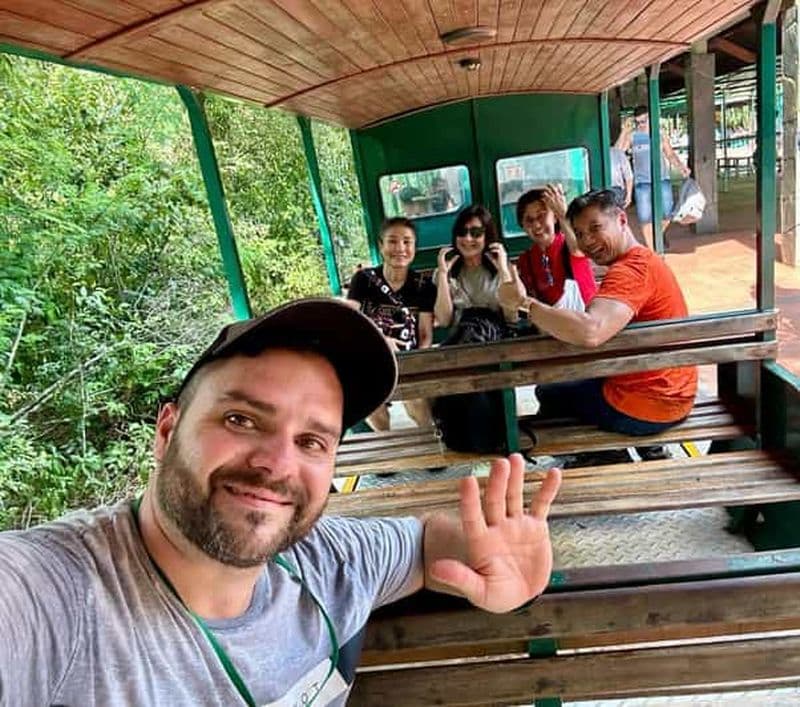 2 jours : Chutes du Brésil et de l'Argentine, parc ornithologique/transfert aéroport