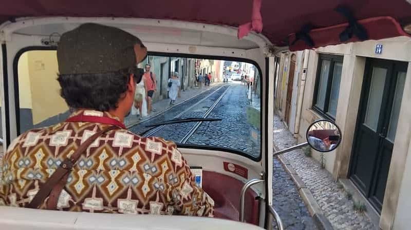 Alfama : Une promenade en tuk-tuk dans le Lisbonne historique