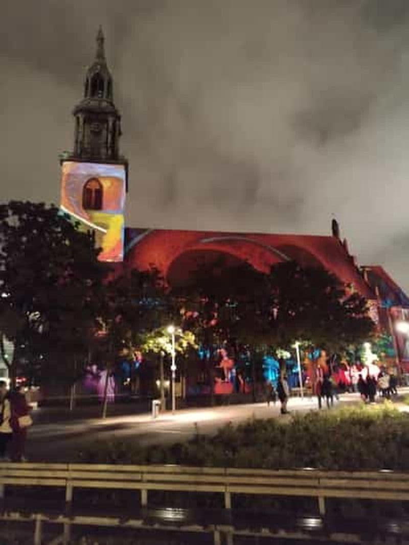 Visite en pousse-pousse « Festival des lumières » Départ à la porte de Brandebourg