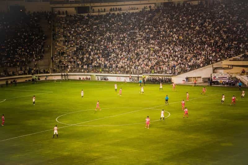 Lima : profitez d'un match de football tout compris avec un guide de la région.