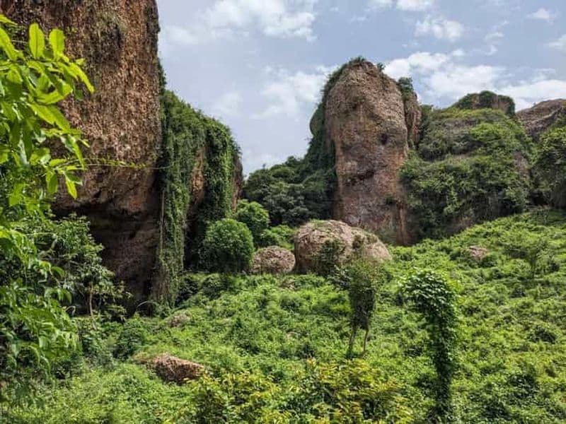 Chennai : randonnée guidée dans les grottes de Gudiyam
