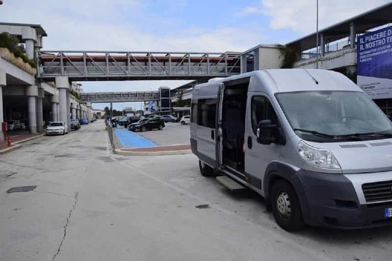Bari : Transfert privé de l'aéroport à Matera
