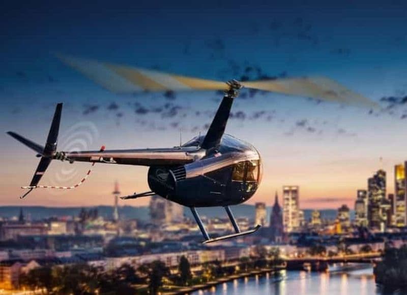 Tour de Bucarest en hélicoptère