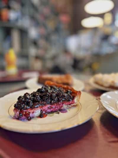 Avignon : visite guidée du quartier historique avec dégustation de vins et de mets