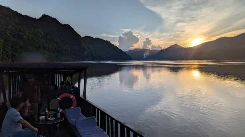 Luang Prabang : Cascades de Kuang Si et croisière au coucher du soleil