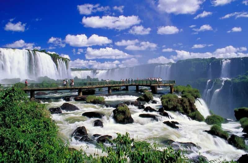 Circuit de 2 jours aux chutes d'Iguazu avec transfert aéroport