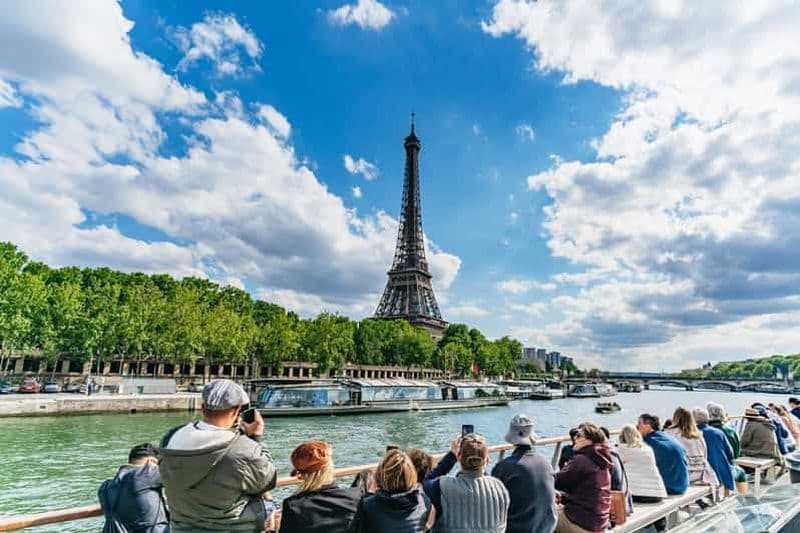 Paris : croisière d'une heure sur la Seine au départ de la tour Eiffel