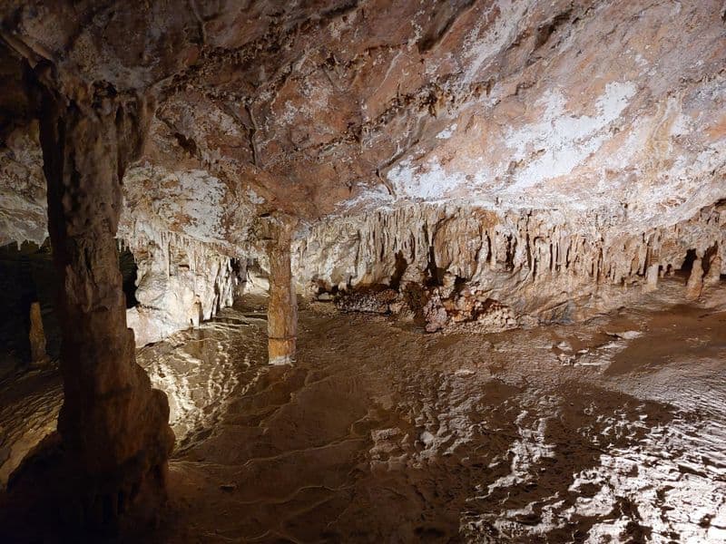 Grotte de Can Marçà