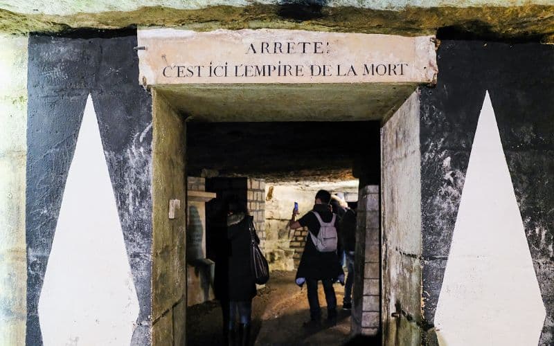 Billets d'accès réservé aux Catacombes de Paris