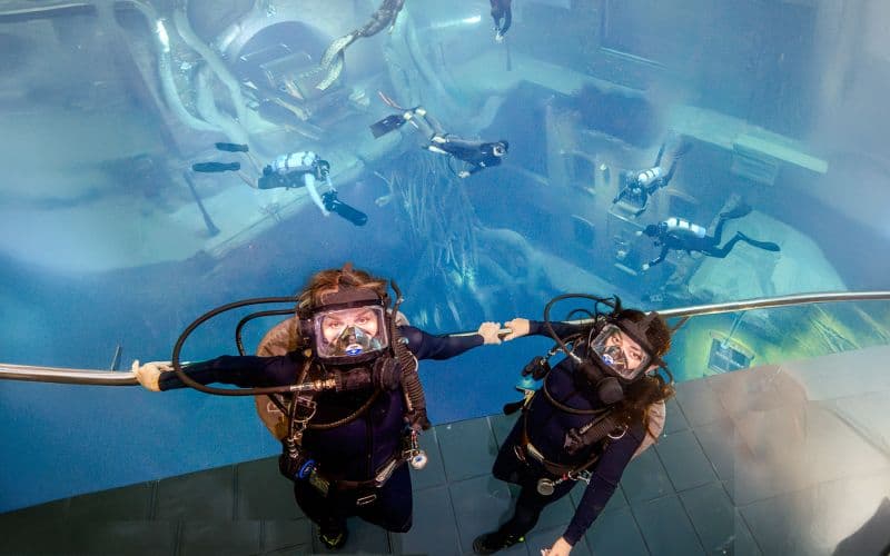 Plongée dans Dubaï - Promenade dans la ville engloutie