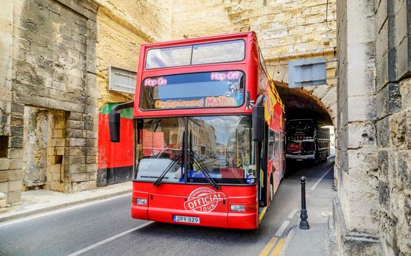 City Sightseeing : Malta Hop-On Hop-Off bus tour en bus Hop-On Hop-Off avec option croisière au port.