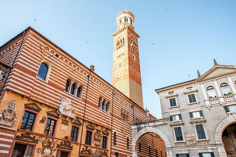 Billet Excursion d'une journée à Vérone, Sirmione et au lac de Garde avec croisière en bateau au départ de Milan