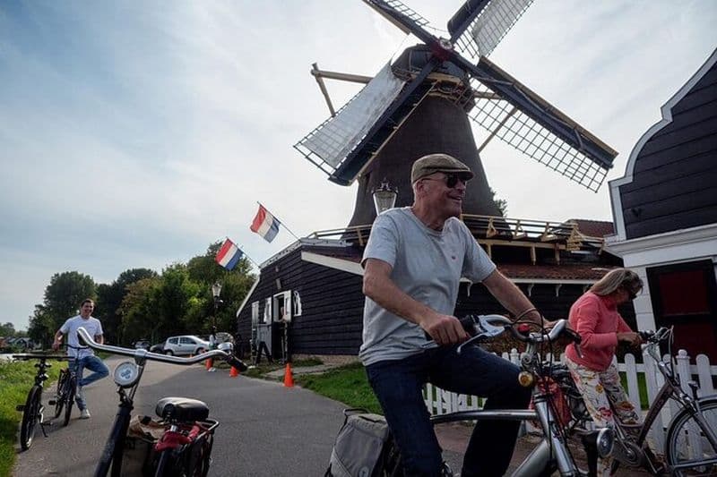 Billet Balade à vélo à Amsterdam avec dégustation de fromages et visite d'une fabrique de sabots