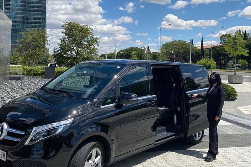 Transfert privé de l'aéroport de Madrid à l'hôtel